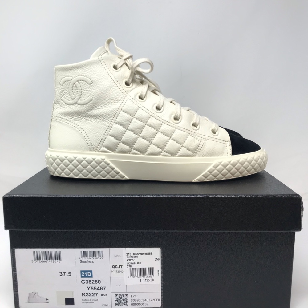 CHANEL 21B Quilted Lambskin High Top Sneaker Ivory Black Suede Cap Toe Size 37.5